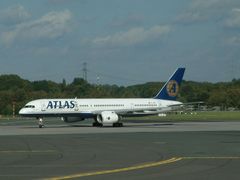 ATLAS Jet , TC-OGB / B757