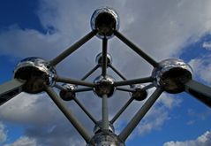 Atomium #2