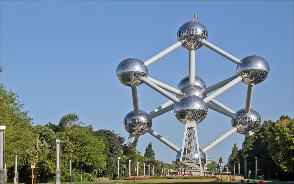 Atomium (2)