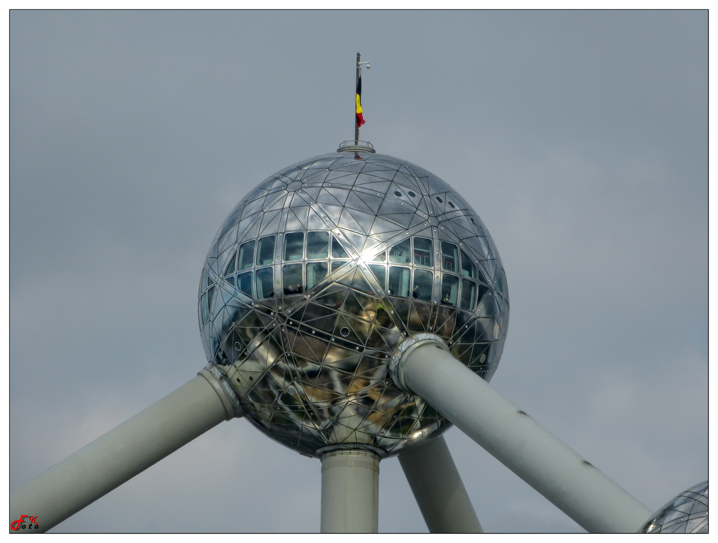 Atomium II