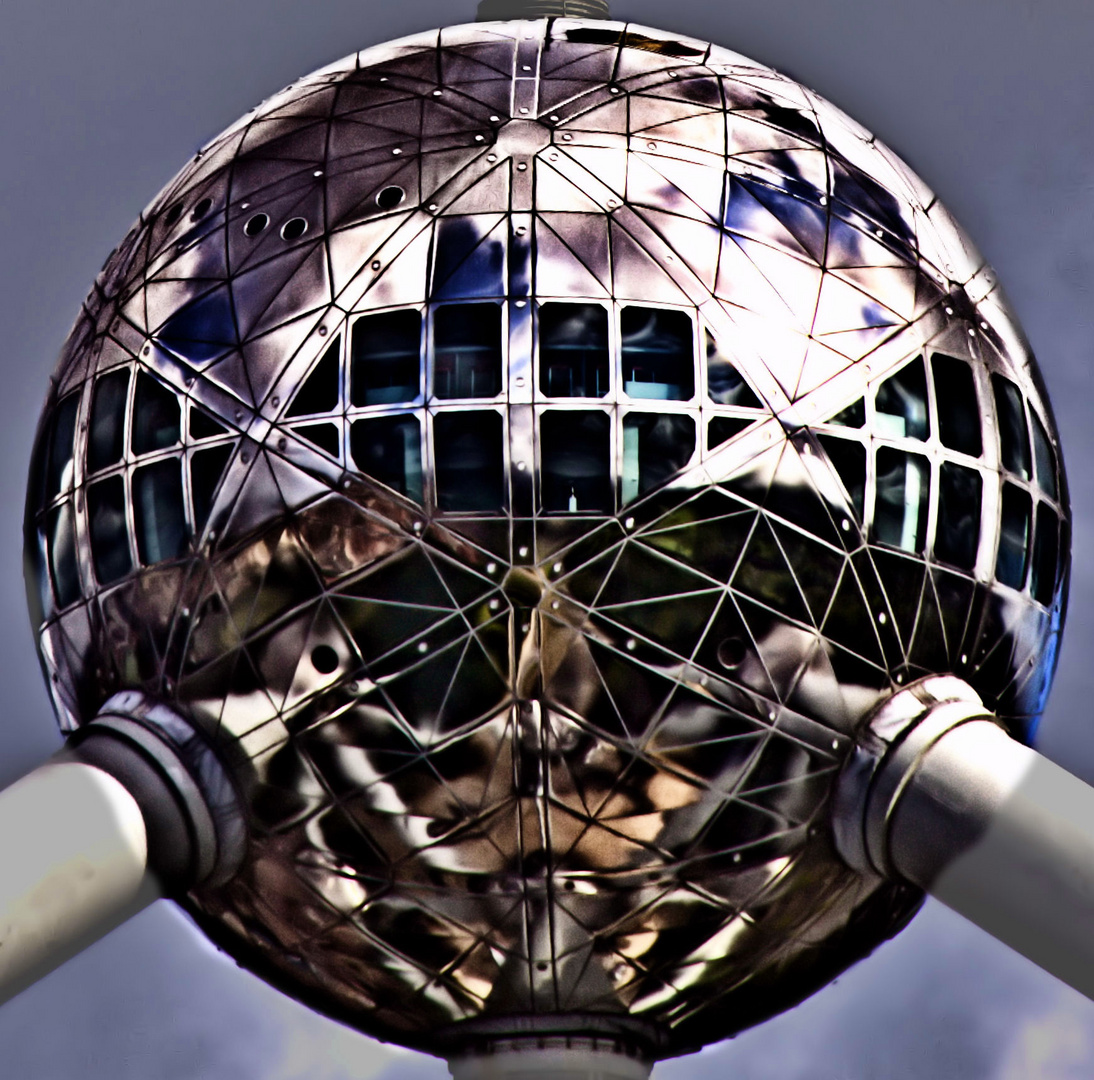 Atomium Kugeln 12