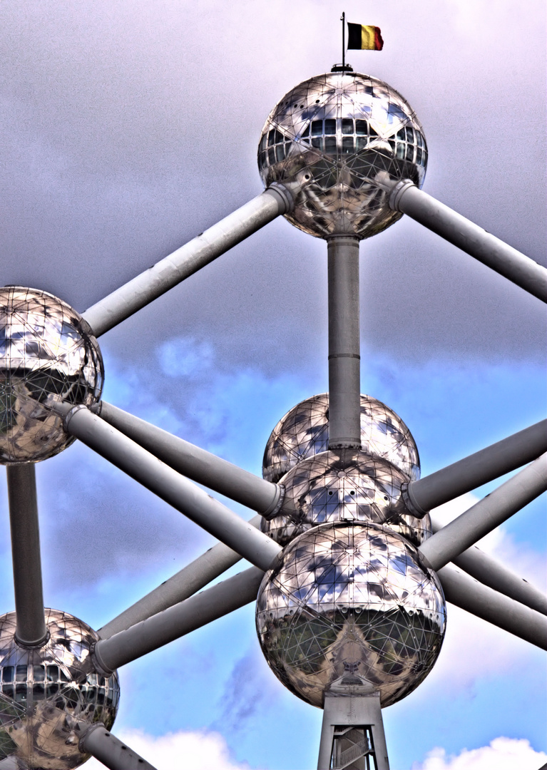 Atomium Kugeln 4