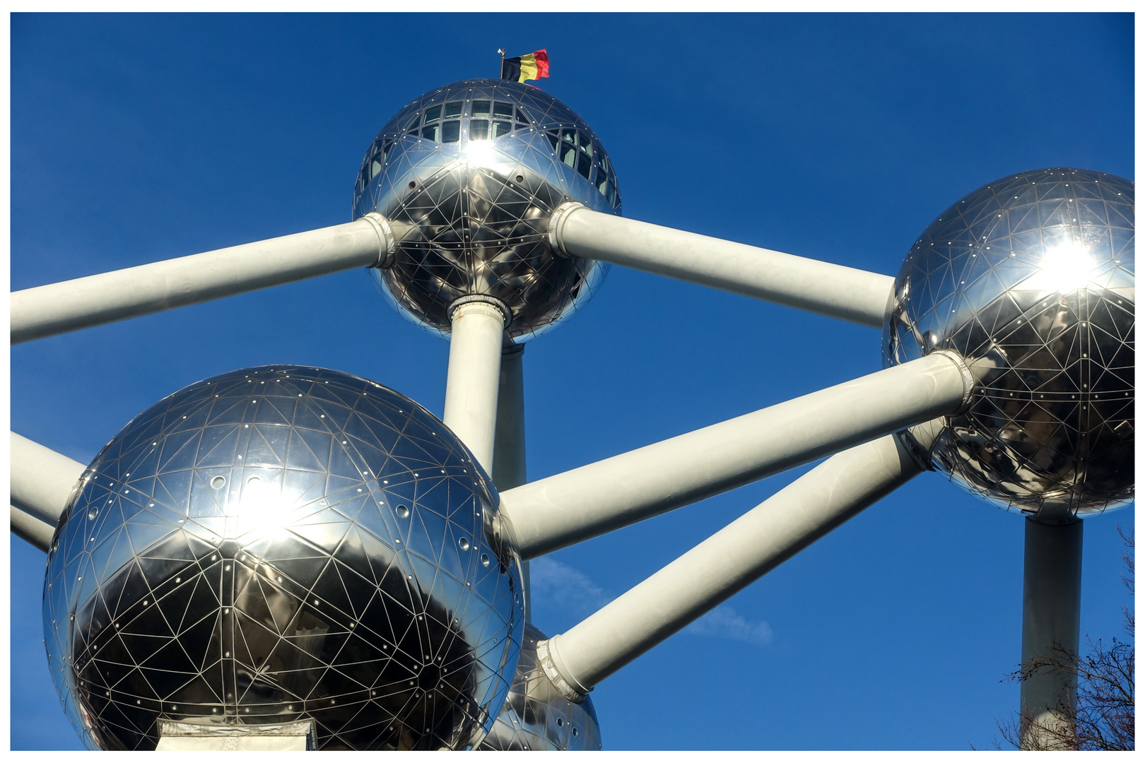 Atomium2