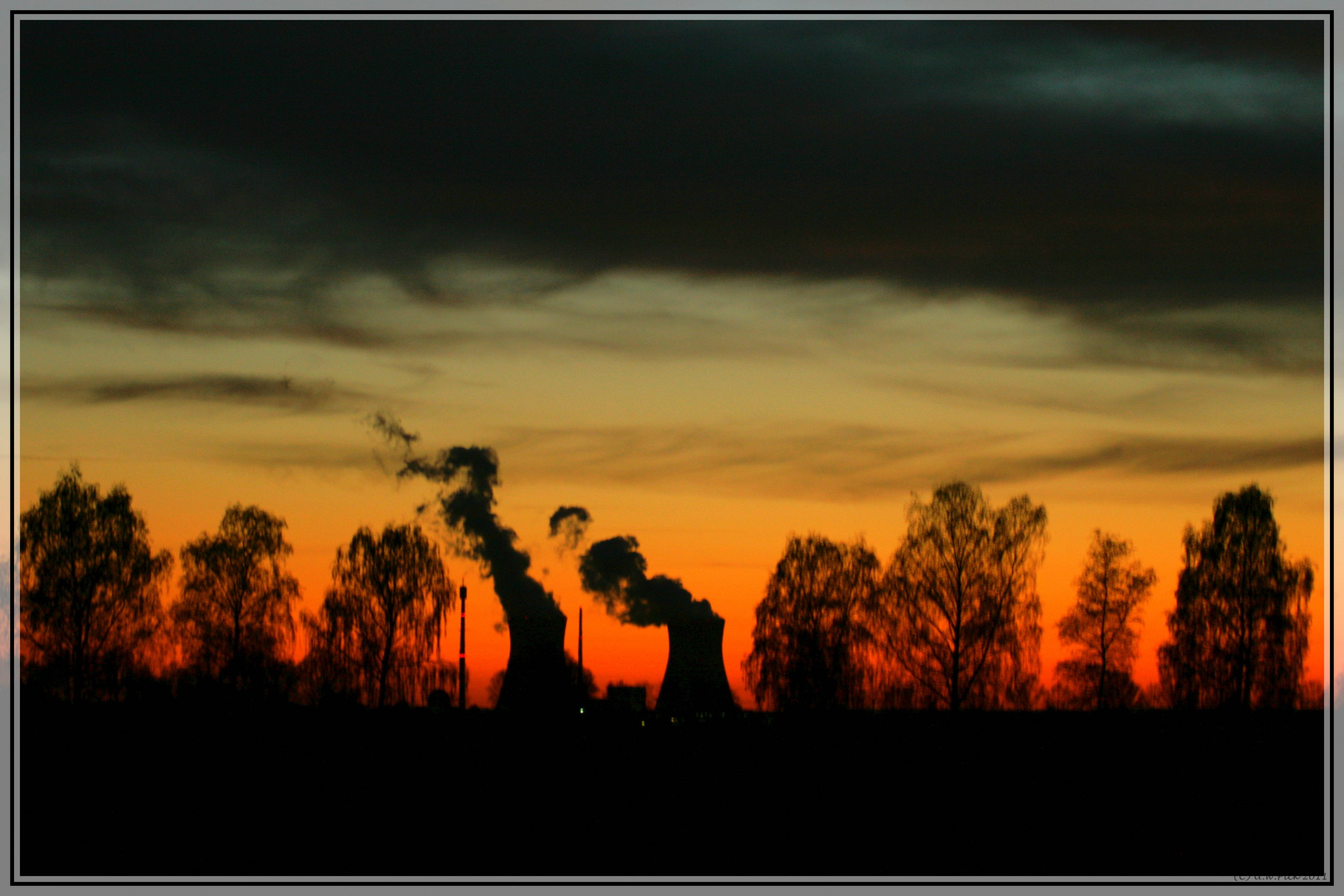 Atomkraft im Einklang mit der Natur oder Sonnen- Untergangs-Romantik