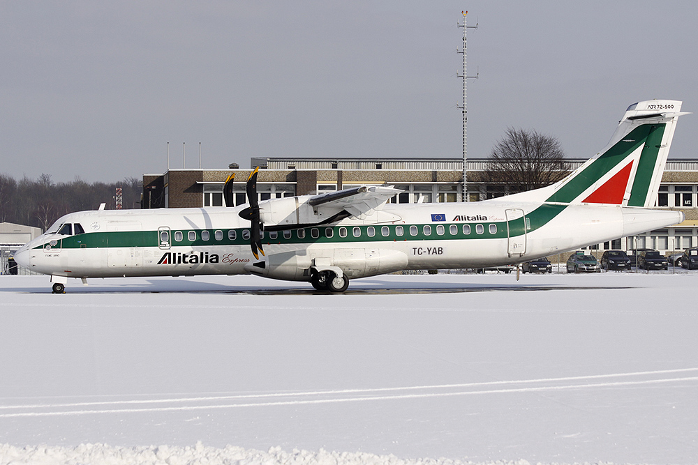 ATR-72 Alitalia express TC-YAB (Bora Jet)