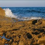 Atrapada entre las rocas