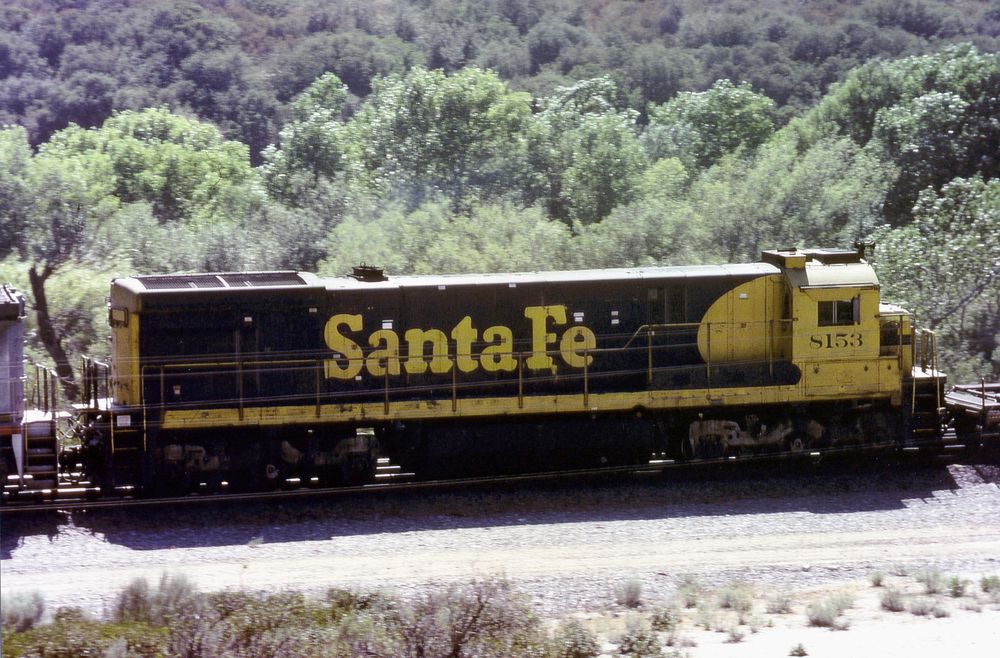 ATSF #8153 GE C30-7, Santa Fe yellow warbonnet (ywb) , Cajon Pass Area, CA