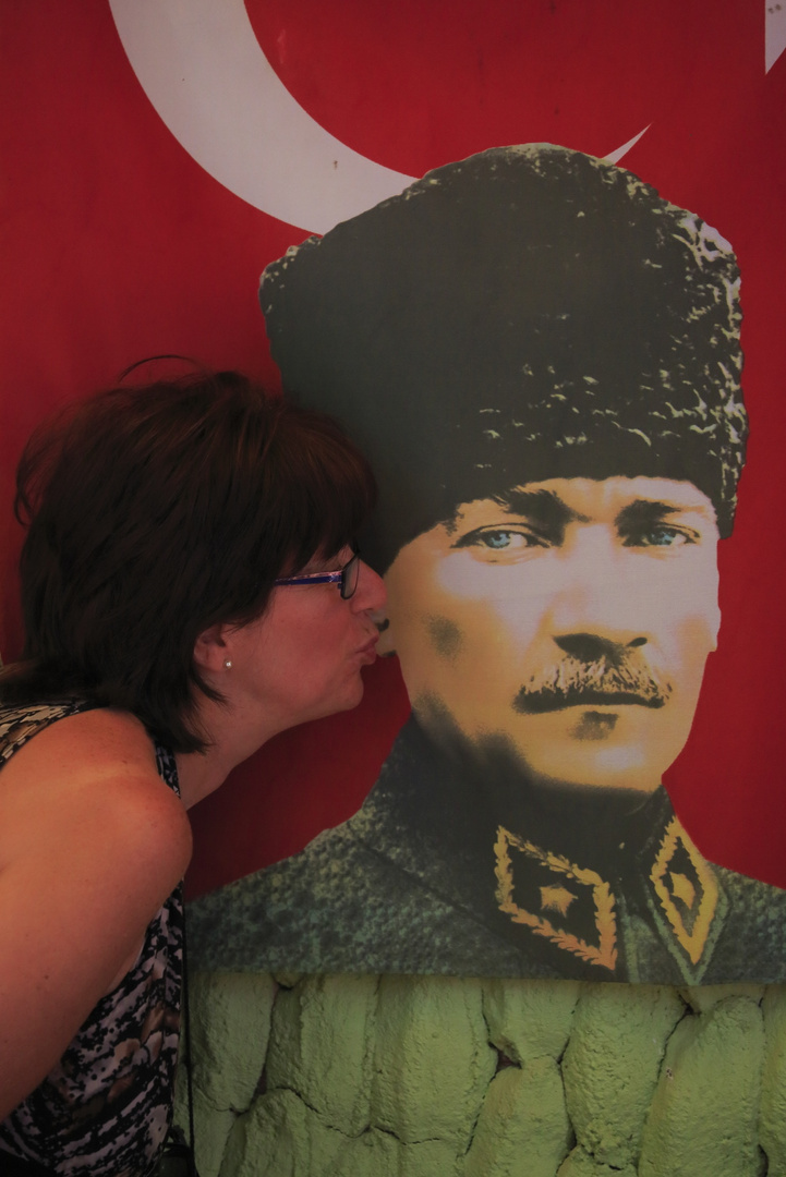 Attaturk kiss