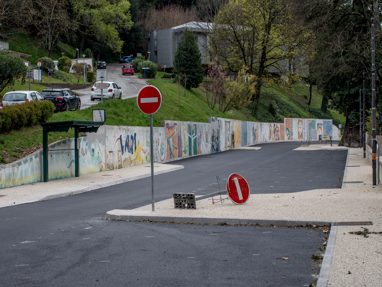 attention, un panneau peut en remplacer un autre