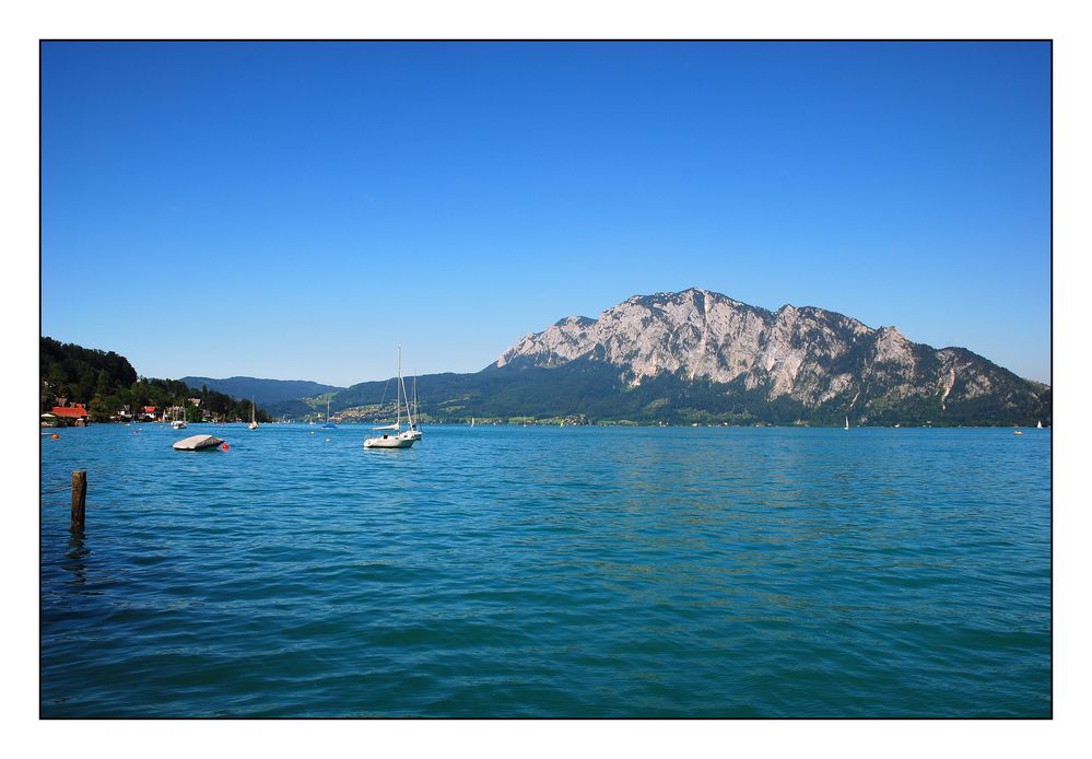 Attersee mit Höllengebirge