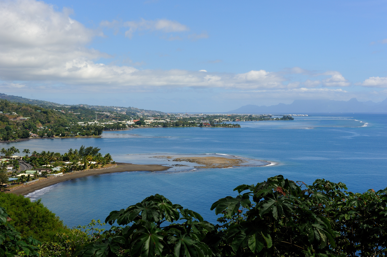 Au belvédère du Tahaara, Tahiti