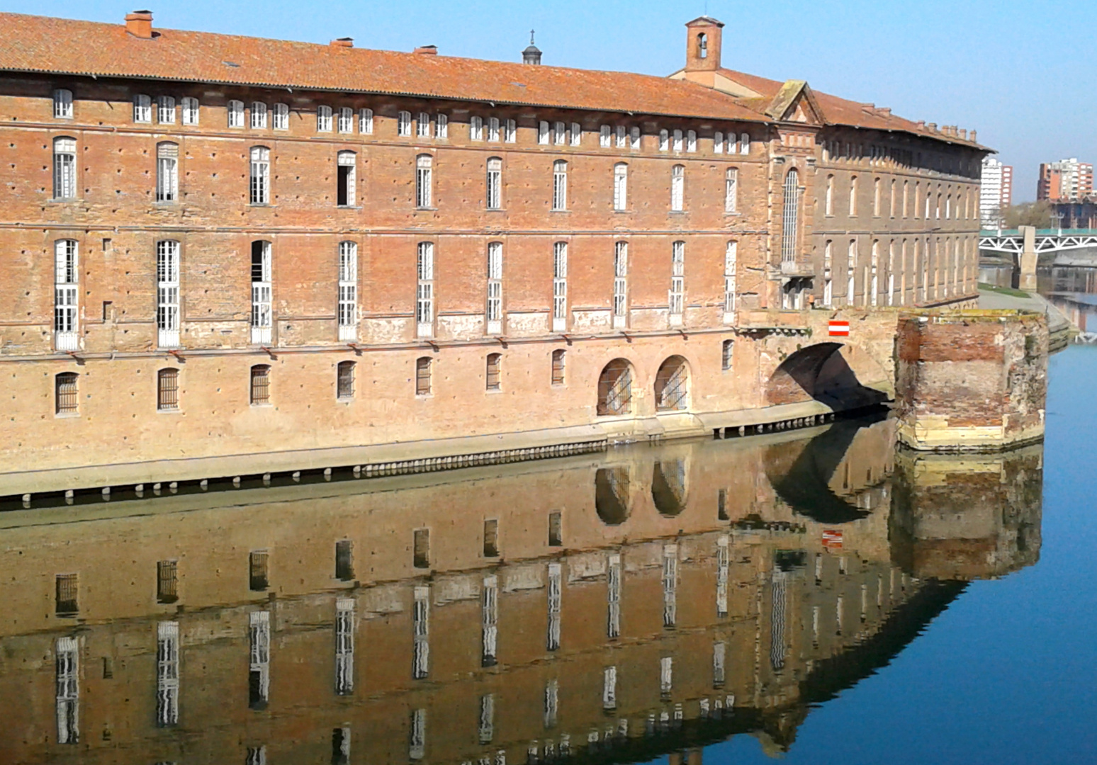 AU BORD DE LA GARONNE...