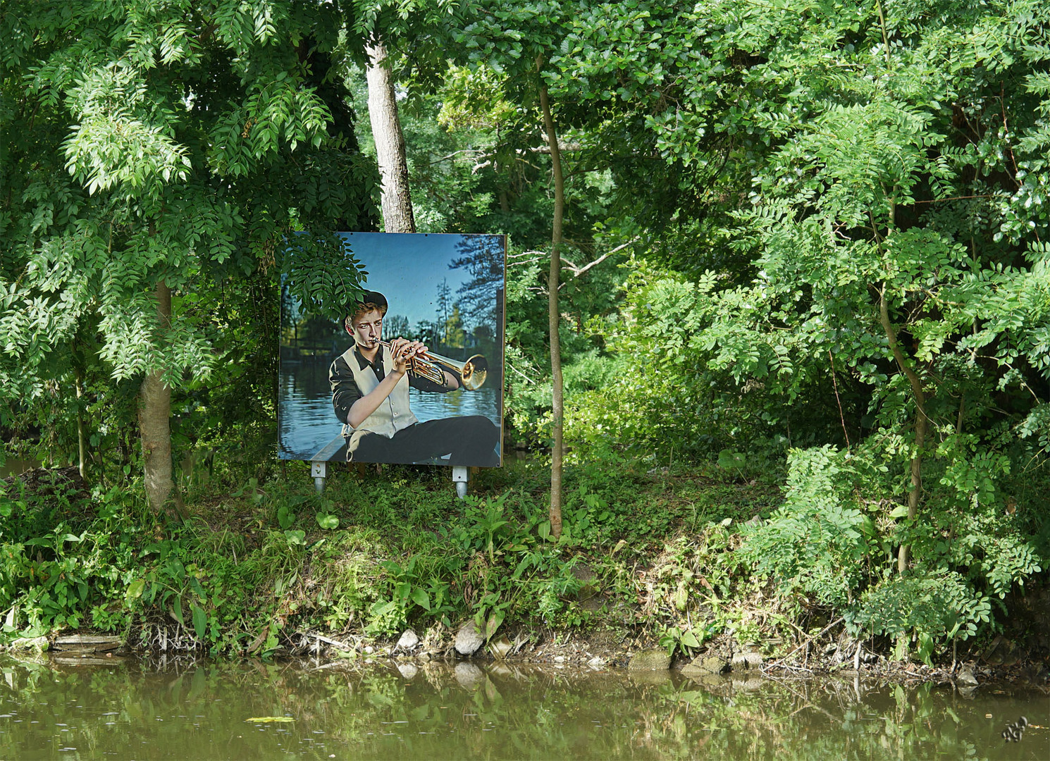 Au bord de la rivière....