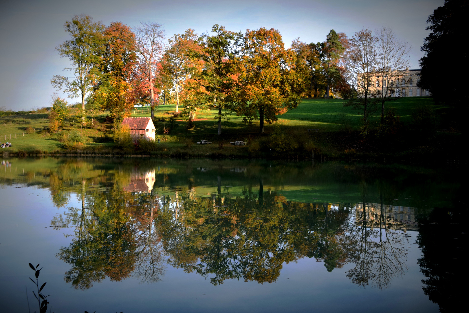 au bord du lac 