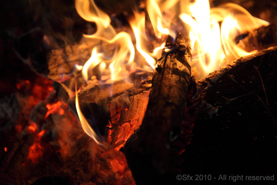 ...Au coin d'un feu...