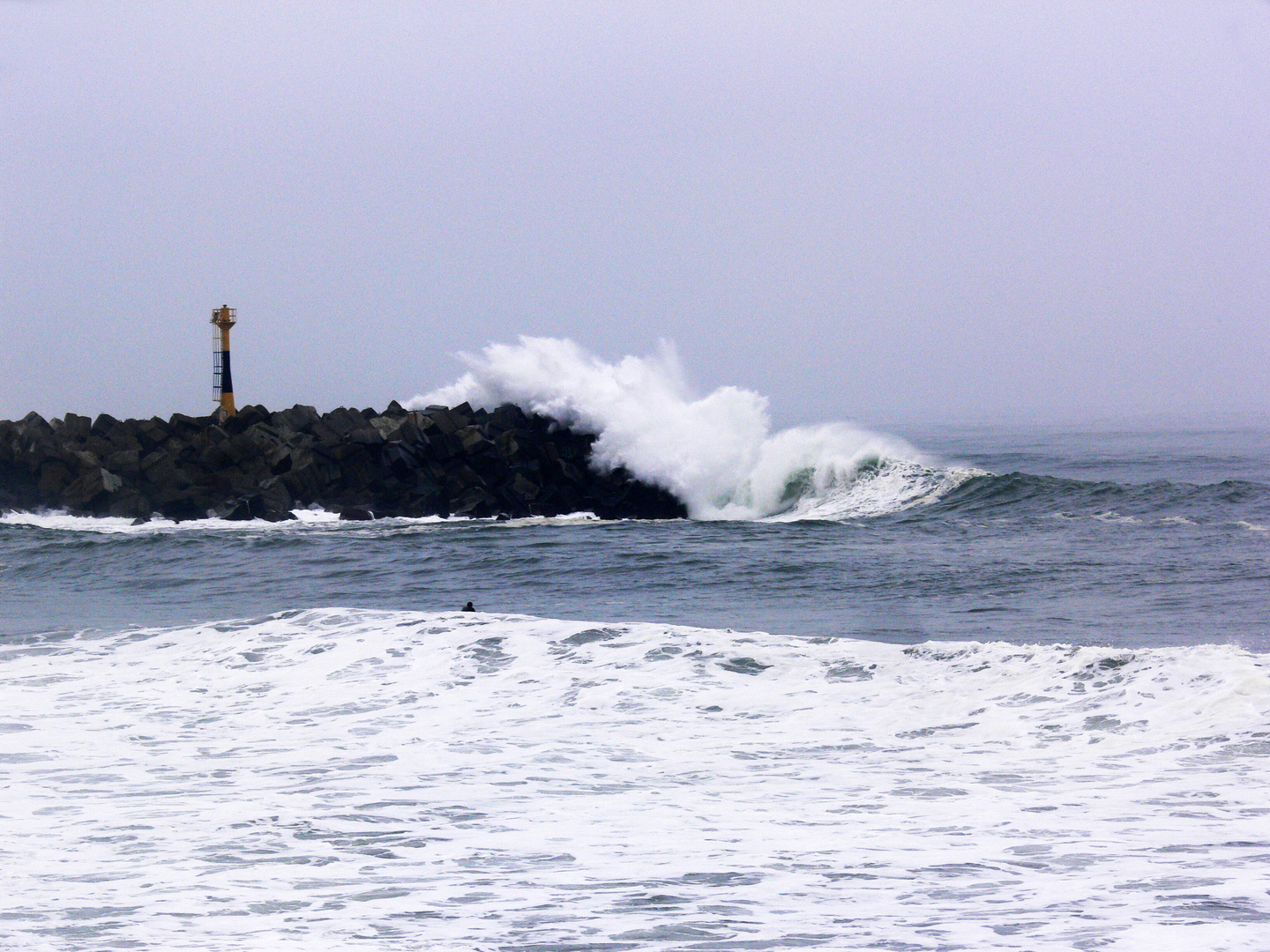 au creux de la vague