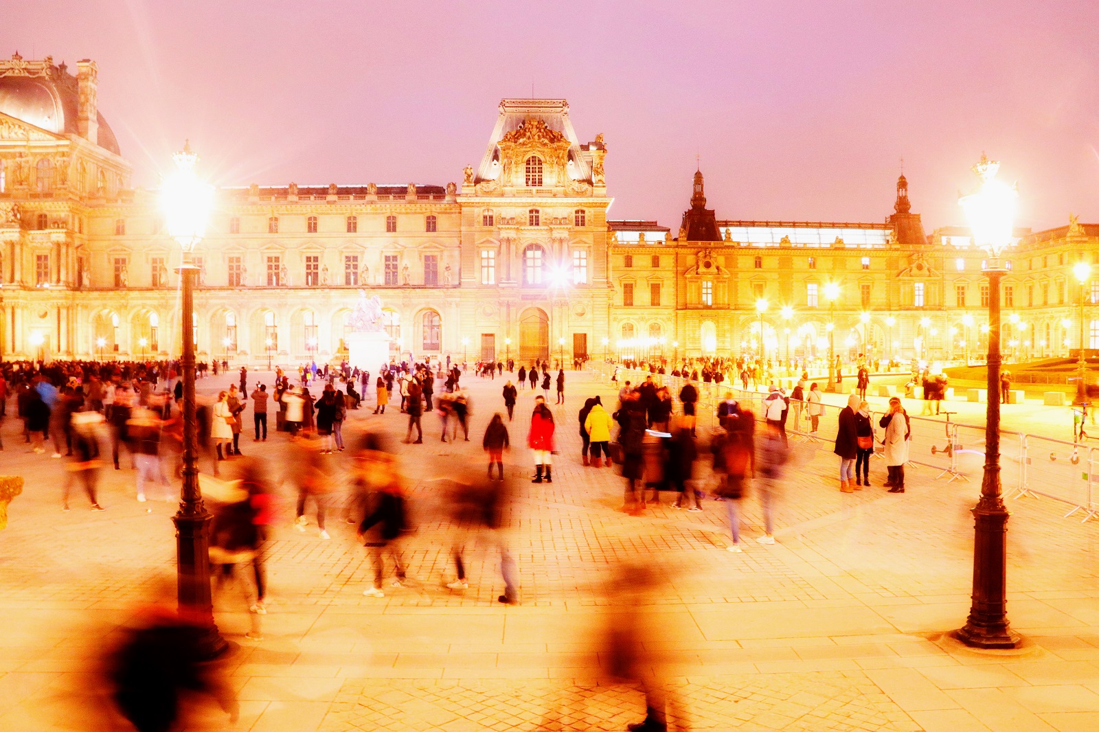 Au Louvre