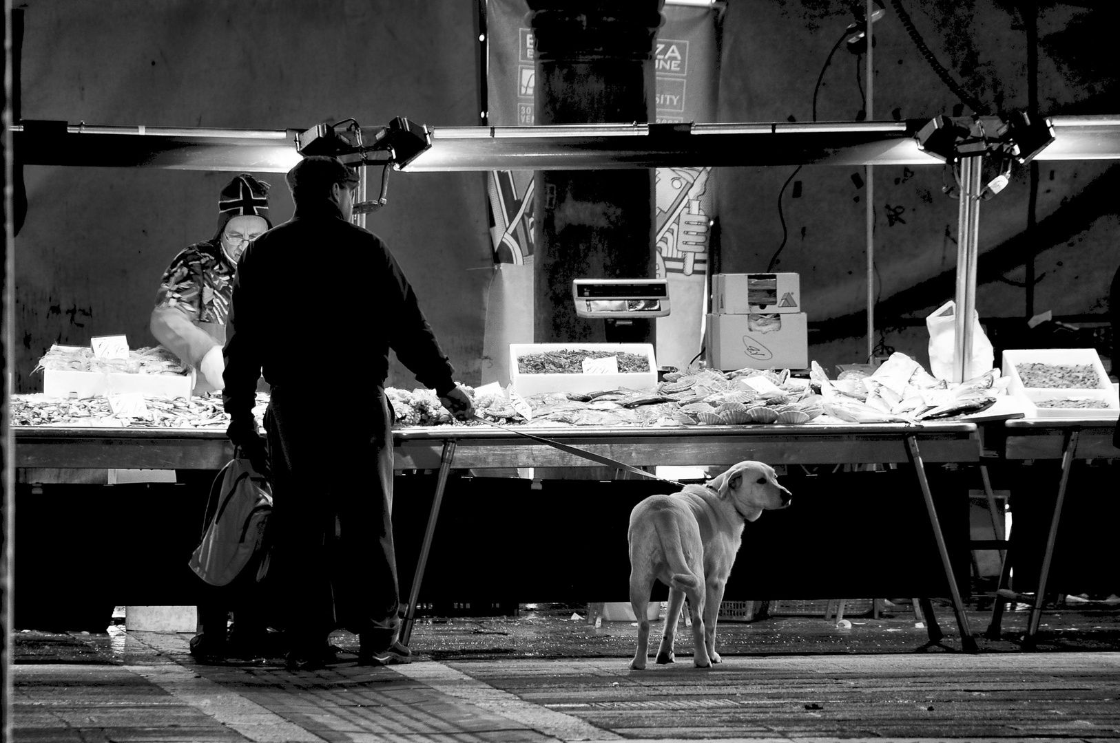 Au marché aux poissons