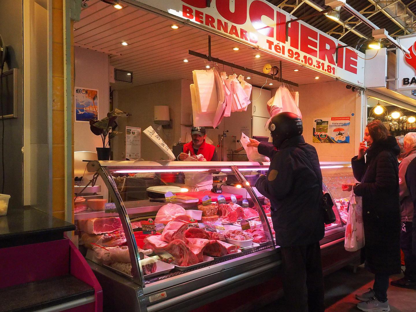 Au marché communal couvert de Menton