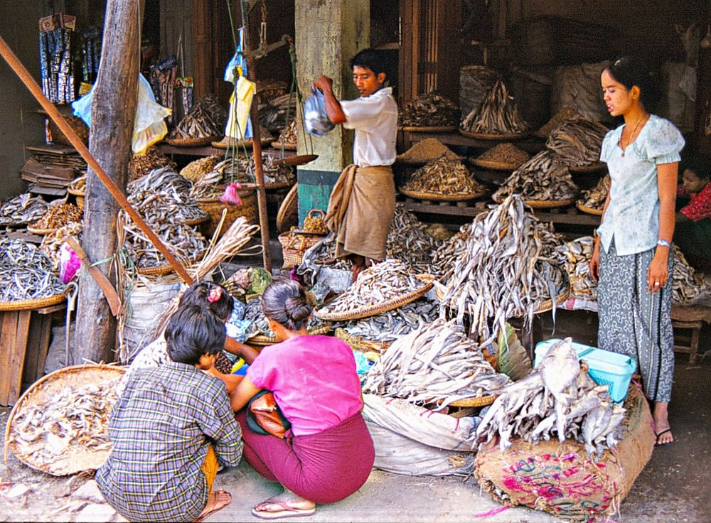 Au marché de Monywa