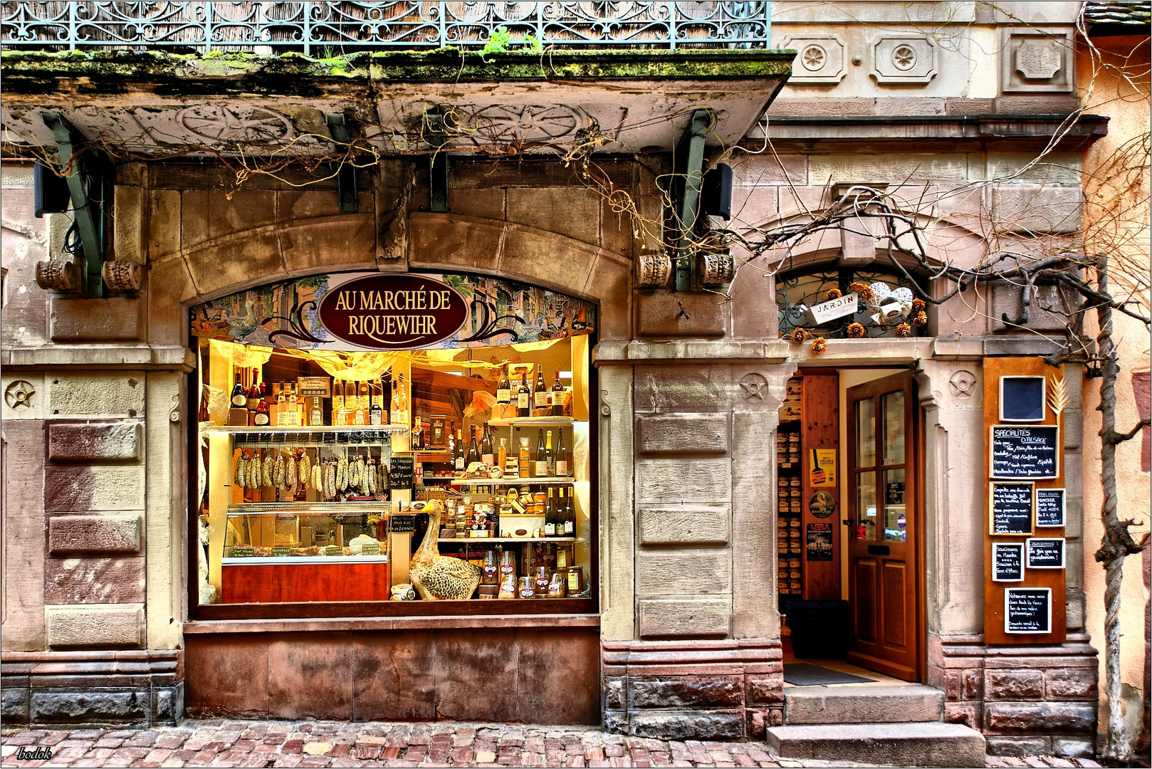 AU MARCHE DE RIQUEWIHR