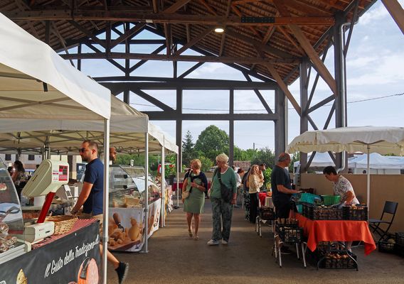 Au marché du dimanche à Condom