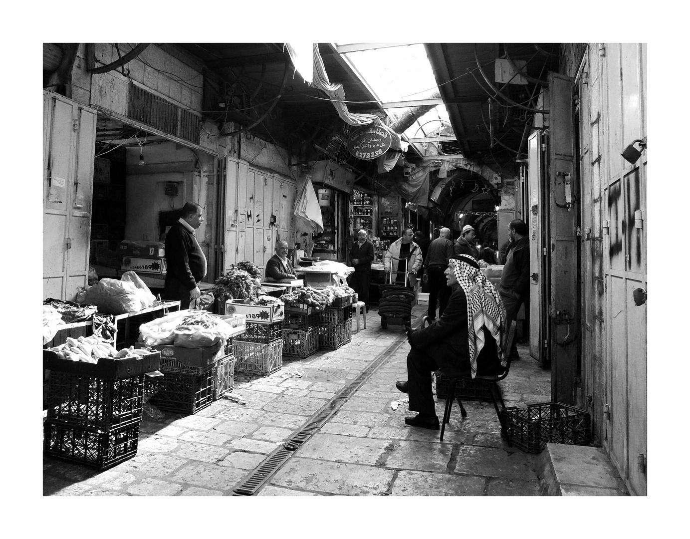 au marché, entre hommes