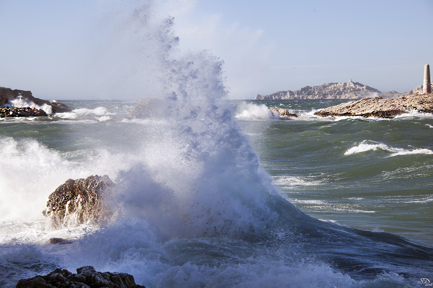 Au plus prés de la vague