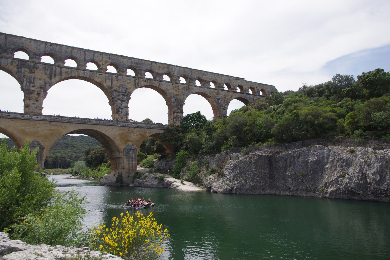 Au pont du Gard ...