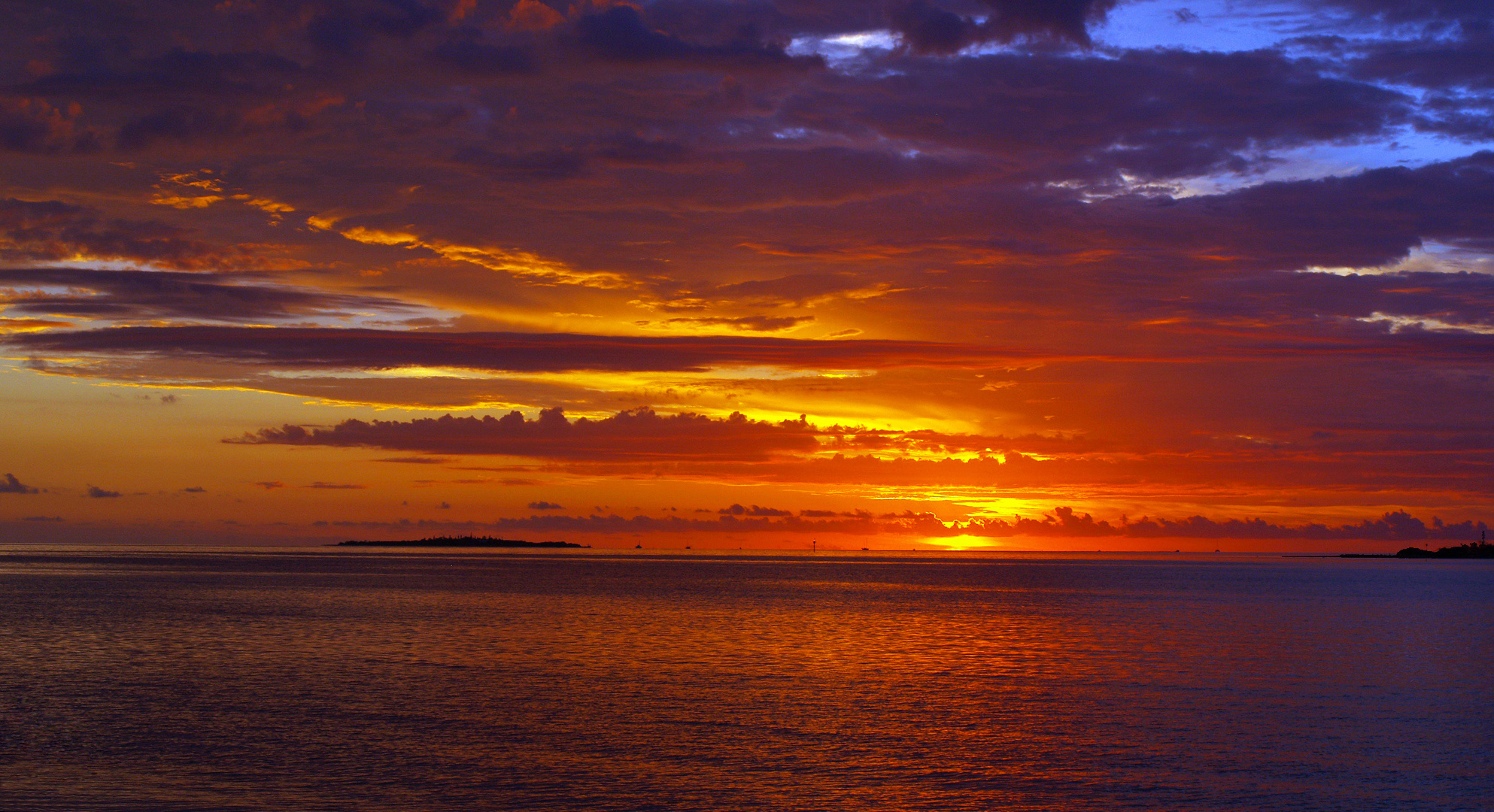 Au revoir, Nouméa  --  Auf Wiedersehen, Nouméa