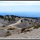 Au sommet du Mont Ventoux .