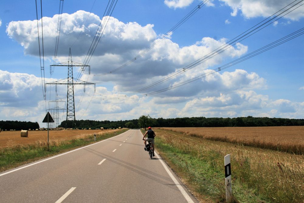 Aua - Stromschlag unter Freileitung - Frage an alle Radfahrer !!!