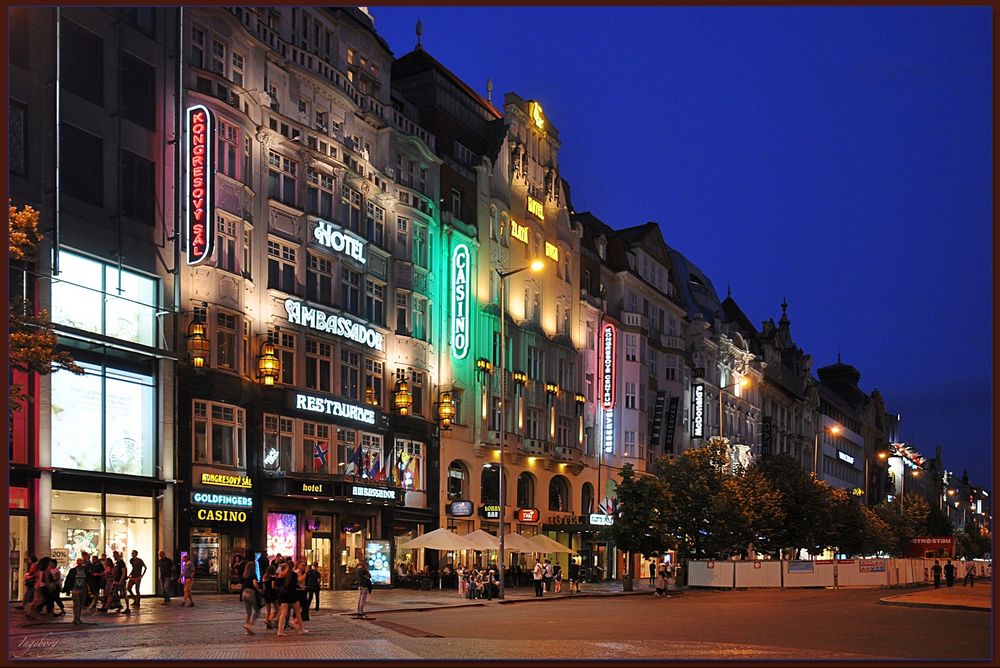 auch am Abend Foto &amp; Bild | street, outdoor, abend Bilder auf fotocommunity