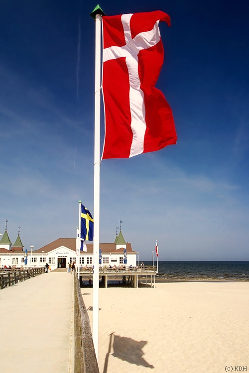 auch an der historischen Seebrücke im Ostseebad Ahlbeck auf Usedom ...