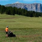 Auch auf der Seiser Alm wird modern gemäht