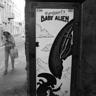 Auch Baby Aliens daddeln den ganzen Tag mit dem Handy rum