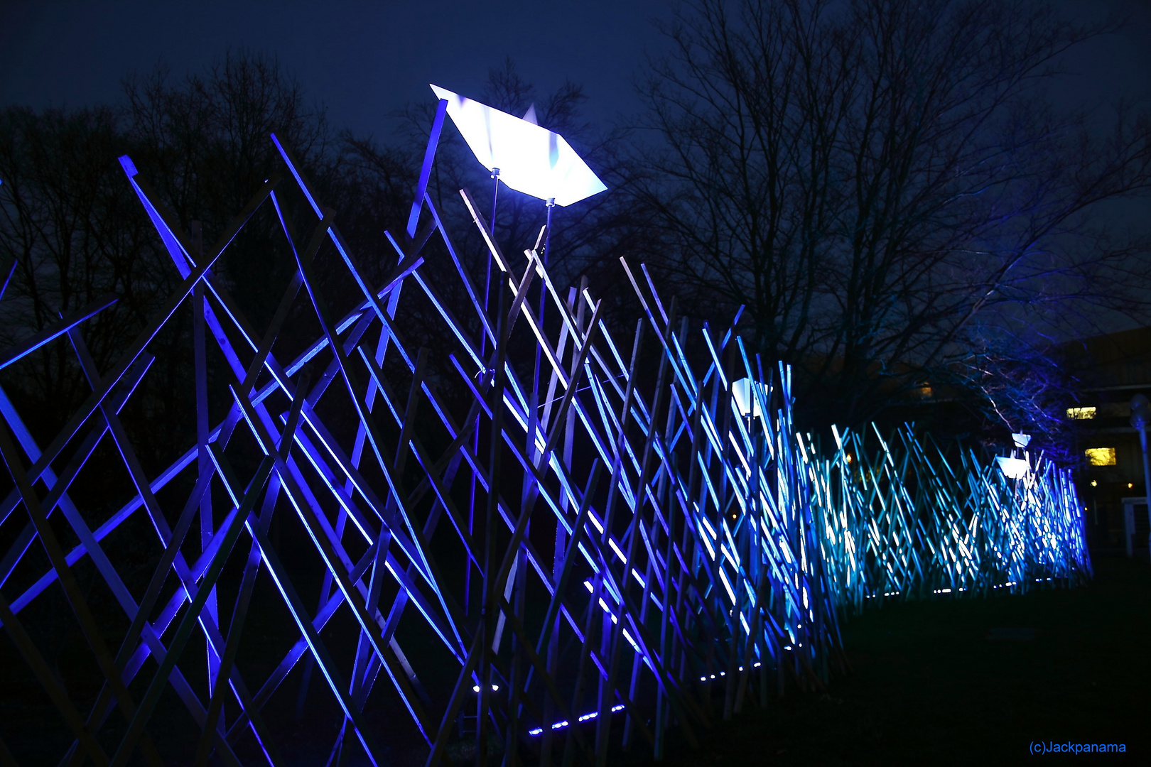 Auch das ist moderne Kunst - Parkleuchten in der Gruga