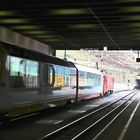 Auch der Glacier-Express nach St.Moritz steht zur Abfahrt bereit