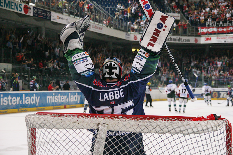 Auch der Goalie darf jubeln