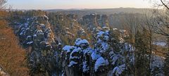 Auch die Felsen im Winterkleid gestern Morgen auf der Bastei