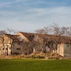 auch dieses Bauernhaus verfaellt...