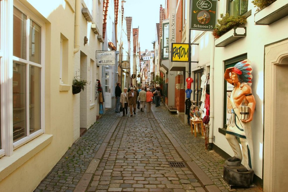 Auch eine Hauptstraße! Durch unsere Puppenstube. Der Schnoor.