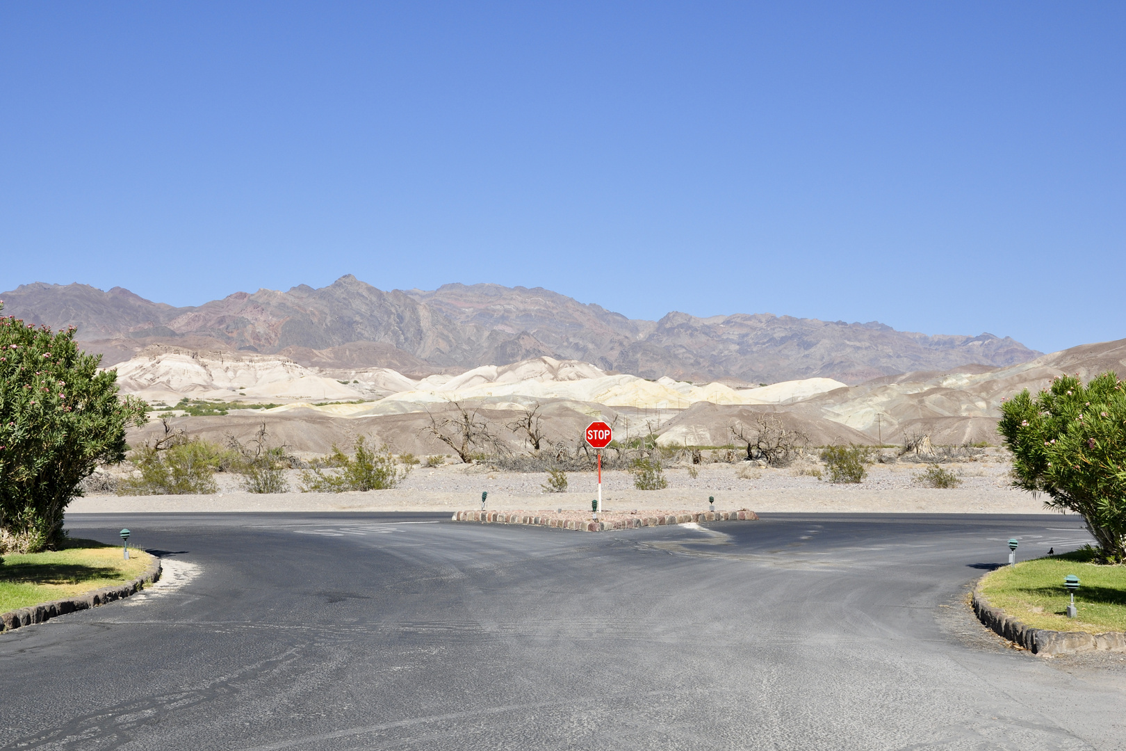 Auch im Death Valley gibts Verkehrsregeln
