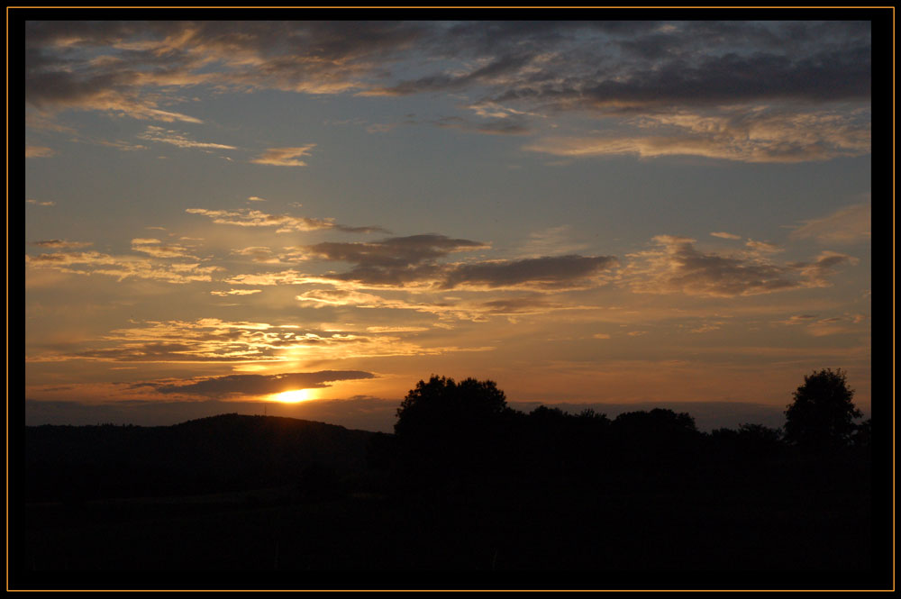 Auch in der Heimat können Sonnenuntergänge wunderschöne Farben haben