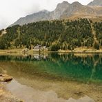 Auch ohne Sonne hat der Obersee am Staller Sattel eine tolle Farbe.