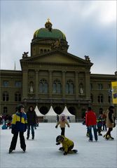 Auch Politiker wagen sich manchmal auf das Glatteis