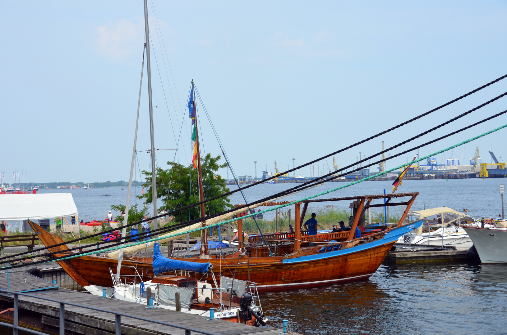 Auch Rostock hat eine arabische Dhau