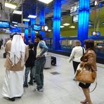 Auch Scheichs fahren jetzt U-Bahn