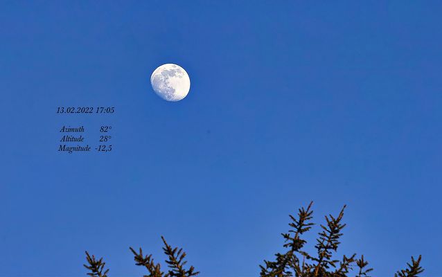 Auch tagsüber ist der Mond da !