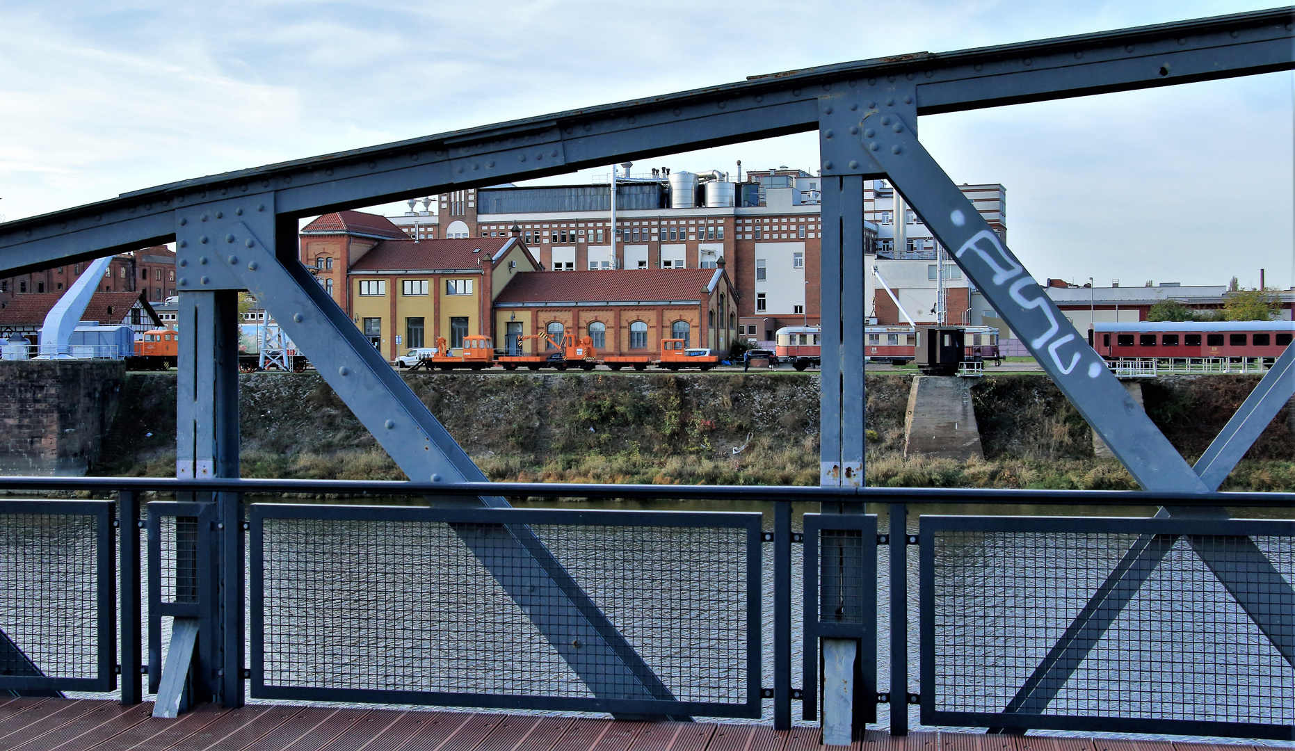 Auch von der Hubbrücke...